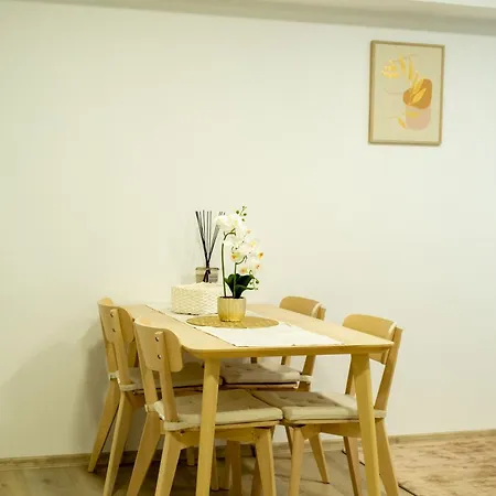 Apartment Ii & Navara *